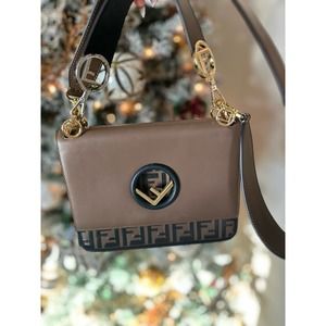 FENDI KAN SHOLDER BAG